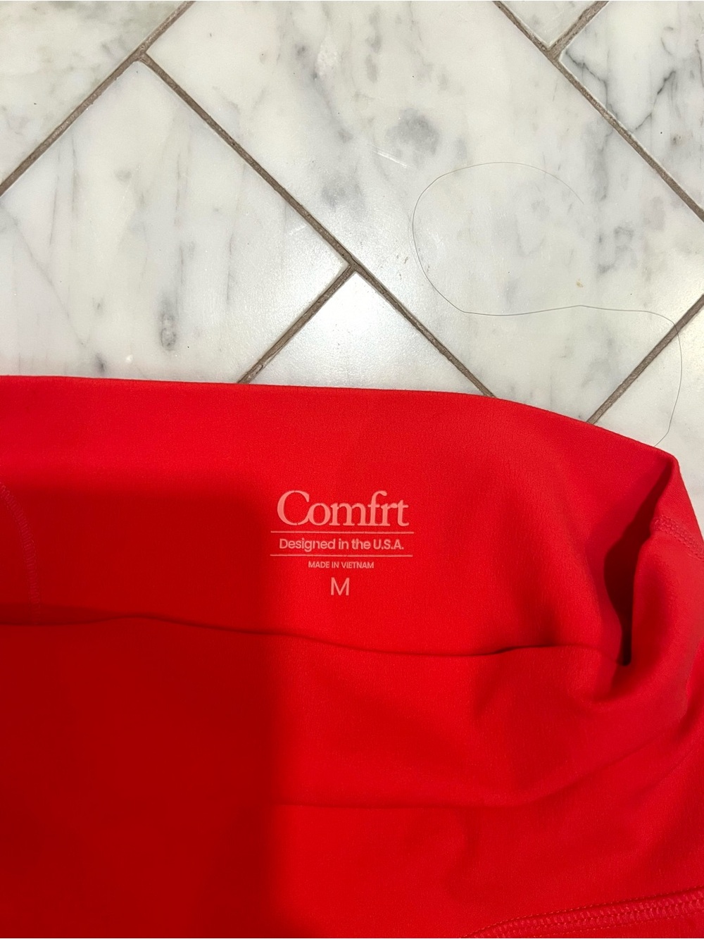 Comfort Double-Layer Red Crop Tank + Legging - Picture 10 of 10